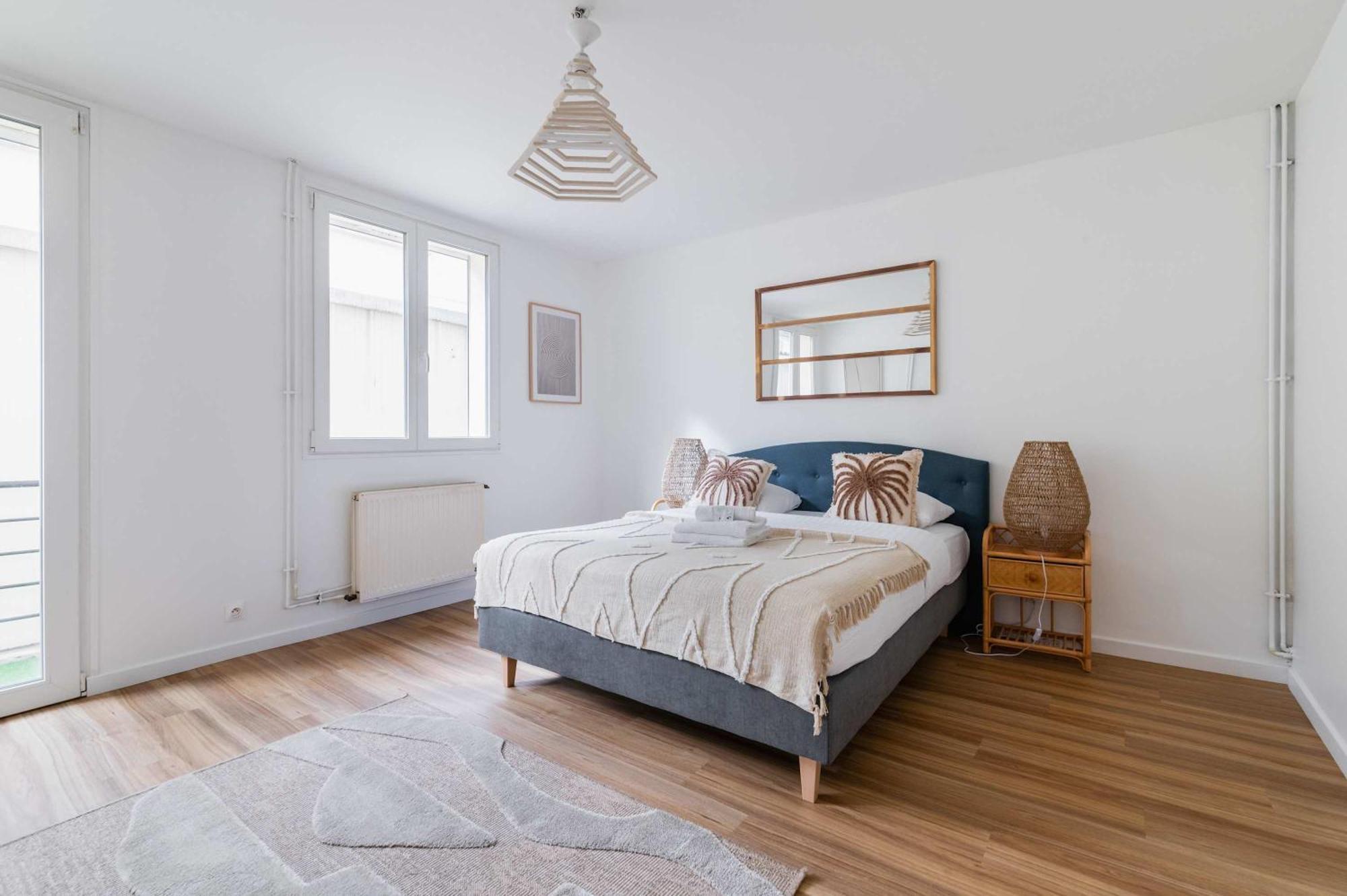 Villa Romainville Paris Pour 8 Personnes - Flat-Guest Exterior photo