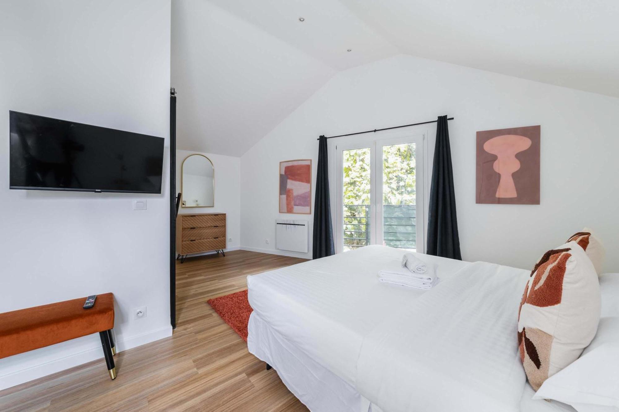 Villa Romainville Paris Pour 8 Personnes - Flat-Guest Exterior photo