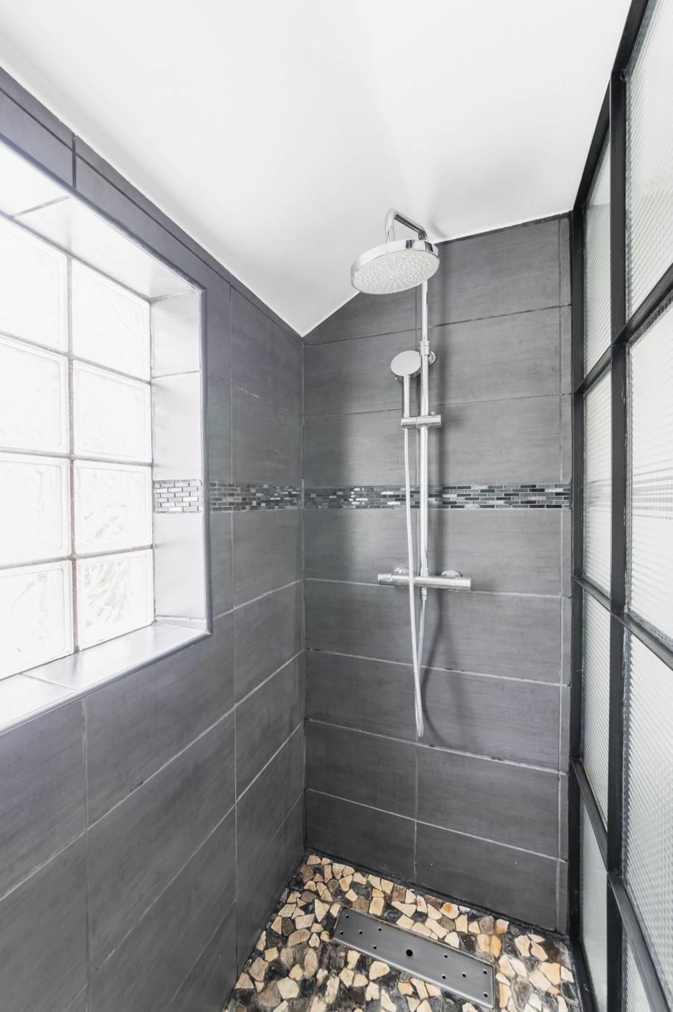 Villa Romainville Paris Pour 8 Personnes - Flat-Guest Exterior photo
